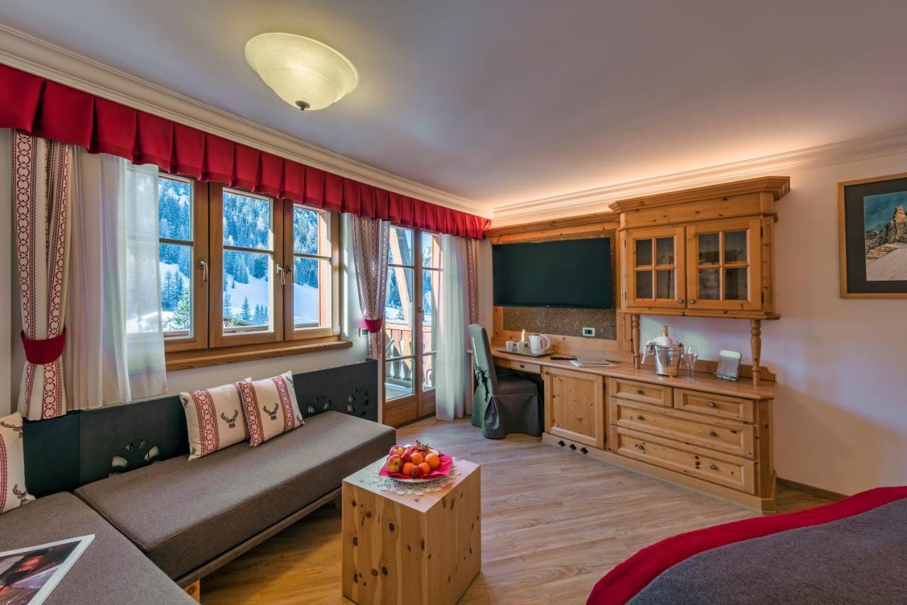 Posta Zirm Hotel Corvara In Badia Ngoại thất bức ảnh