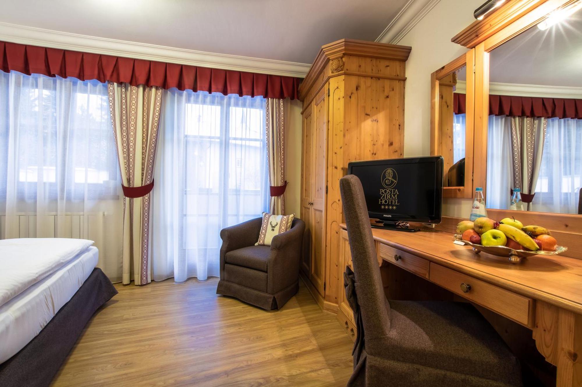 Posta Zirm Hotel Corvara In Badia Ngoại thất bức ảnh